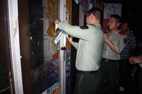查封！柳州市中心一地下室，藏着20余家餐饮店……_腾讯新闻
