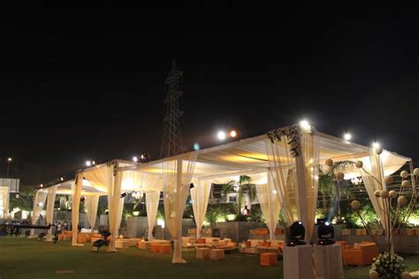 Real Weddings:Retro Charm at Rahul-Snigdha’s Lucknow Wedding by Yuna ...