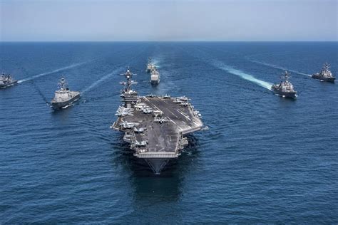 两艘巨舰海上集结，美军新航母抵达西太，结束“空窗期”_军事_中国网