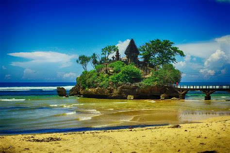https://4.bp.blogspot.com/-G14XWswkwjA/ViyFUHbdryI/AAAAAAAAFzI/y0TRpqDTK7E/s1600/Pantai%2BBalekambang%2Bmalang%2B1.png