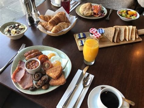 A Nice Restaurant in the Heart of Worsley - Reviews, Photos - Cast Iron ...