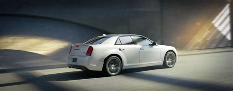 Revived 2023 Chrysler 300C Digitally Cranks Up the 485HP V8 for Magnum SW Duties - autoevolution