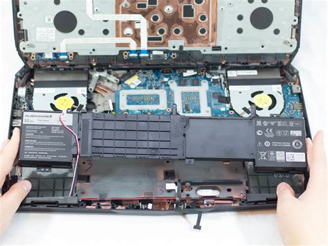 Alienware Battery Removal 的图像结果