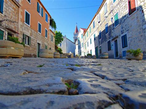 Postira, Otok Brač, Hrvatska - apartmani, hoteli te informacije za ...