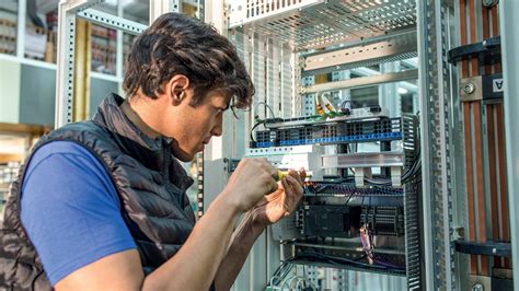 Panel Builders | Schneider Electric India