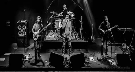 Perfekt Pillows - Live At Hard Rock Cafe | WhatsHot Bangalore