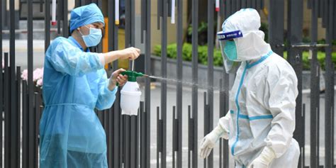 广州荔湾疫情传播链增至77人，海南村1人直接感染15人_手机新浪网