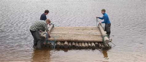 视频｜乘着自己制作的木筏在河道漂流是一种怎样的体验？