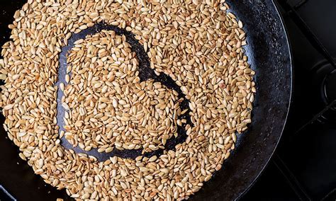 Sunflower Seeds: 7 health benefits of sunflower seed - Re:fresh