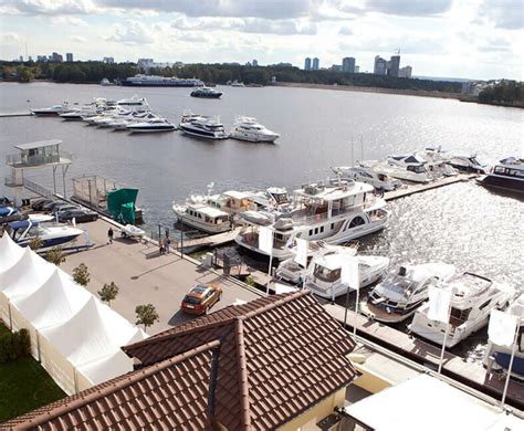 Royal Yacht Club – Club Yacht