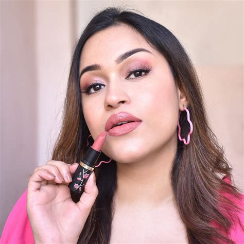 Buy Moisture Rich Lipstick Online at Best Price - Iba