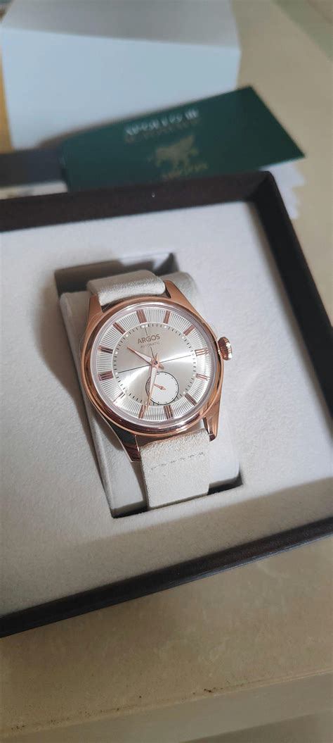 Discover the collection of premium mechanical watches by Argos.