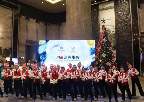 【点亮希望·传递爱心】荆州枫叶国际学校助力圣诞慈善点灯仪式圆满成功