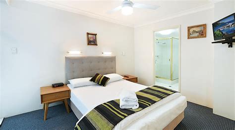 THE ATRIUM RESORT (Biggera Waters, Gold Coast) - Resort Reviews, Photos ...