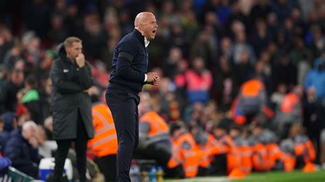 Liverpool's Arne Slot questions referee decisions despite win - ESPN