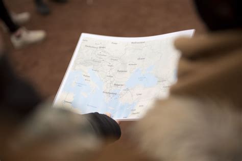 Rassismus die rote Karte zeigen | querstadtein