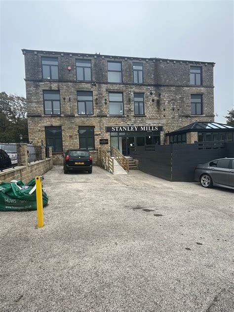 HAYY APARTHOTELS STANLEY MILLS (Milnsbridge) - Lodging Reviews, Photos ...