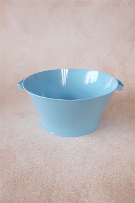 Blue Bath Tub – Artista Prop Shop
