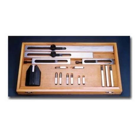 Calibration Equipment - SLIP GAUGE BOX SET Manufacturer from Noida