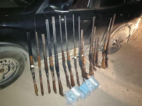 STF ने रोकी काली स्कॉर्पियो, अंदर 17 बंदूक व 700 कारतूस के साथ था ...