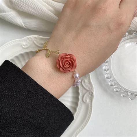 Red Rose Bracelet – YUGOSMILE