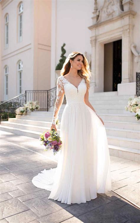 Casual Long Sleeve Wedding Dress