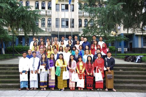 我院隆重举行2019级缅甸留学生入学仪式-重庆工贸职业技术学院