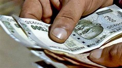 மகளிர் சுய உதவிக் குழு கடன்களுக்குக் குறைவான வட்டி: வரவேற்கத்தக்க ...