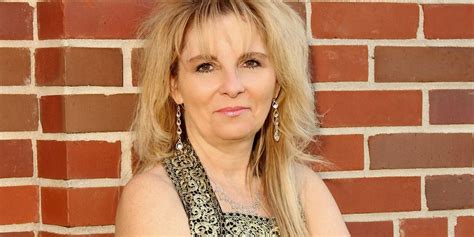 Remembering Karen Carpenter with Suzanne Morgan, 6981 SE 147th St ...