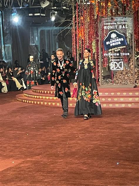 Sonam Kapoor breaks down in emotional tribute to late fashion designer ...