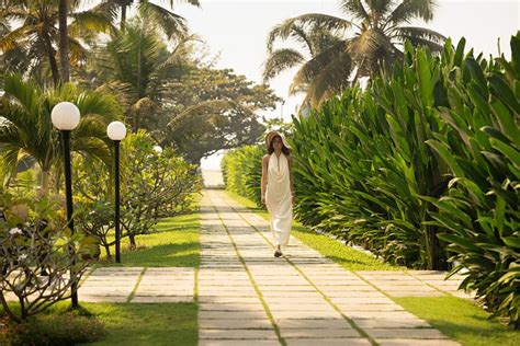 Radisson Blu Resort, Goa Cavelossim Beach Pool: Pictures & Reviews ...