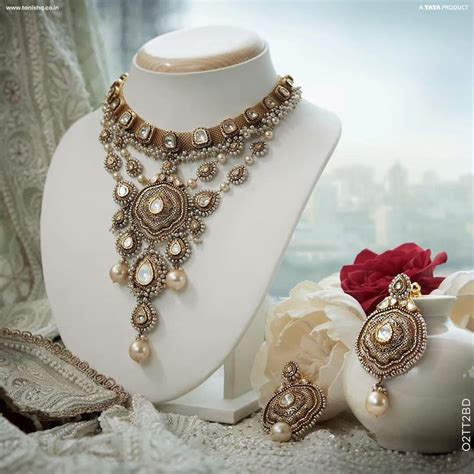 Tanishq expands international presence with two new stores in Texas ...
