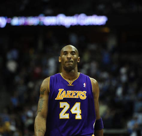 8 vs 24 Kobe: Ai mới là Vua của Sân Cỏ? Tìm kiếm câu trả lời ngay!