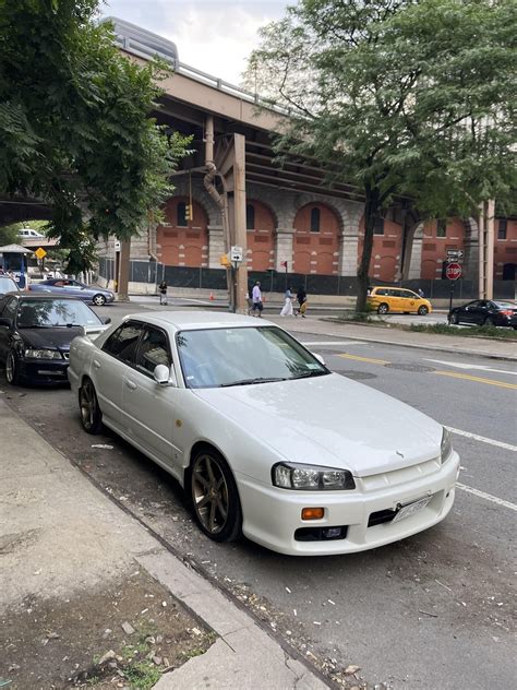 stumbled upon an [ek hatch] and [r34] while lost in new york city 😮 : r ...