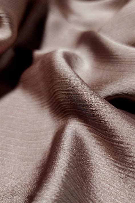 Crinkle Silk - Satin Hijab - Copper – Mawdeest