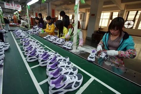 福建有一“经济强镇”，坐拥3000多家鞋企，被称为“中国鞋都”_腾讯新闻