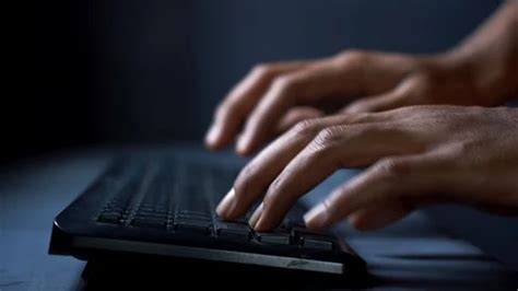 Computer Keyboard Side View 的图像结果