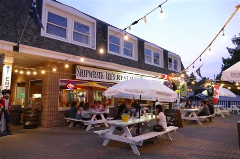 SHIPWRECK LEE'S OF TOBERMORY - Restaurant Reviews, Phone Number ...