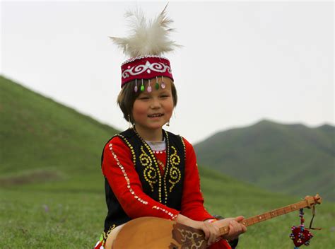 《可爱的中国》 第四十集 哈萨克族：听不完的冬不拉 数不完的民族传奇 | CCTV