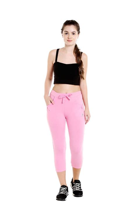 Buy Bodyactive Women Light Pink Capris-LC1-LPI Online | Bodyactive