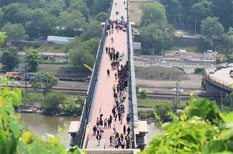 Bronxites, Manhattanites celebrate the 175th anniversary of The High Bridge, NYC’s oldest ...