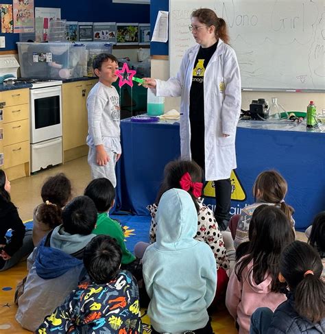 Holiday Programme 的图像结果