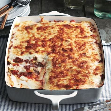 Classic lasagna recipe   Chatelaine