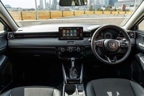 Honda HR-V vs Toyota Yaris Cross Comparison | CarExpert