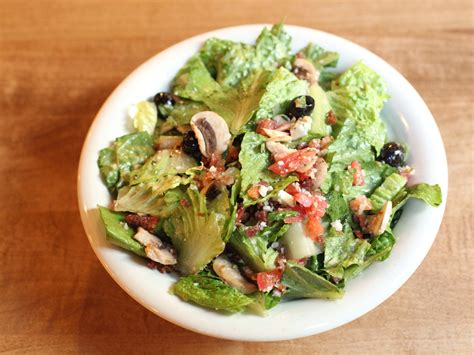 Lou Malnati’s - River North - Chicago - The Infatuation