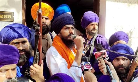 Amritpal Singh's close aide Papalpreet seen in CCTV footage of 'dera ...