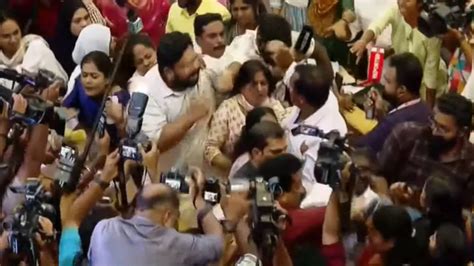 Clash breaks out between BJP and UDF members at Thiruvananthapuram ...