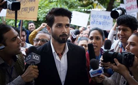 Batti Gul Meter Chalu box office collection day 2: Movie witnesses 17. ...