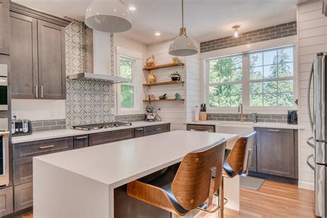 How Much Does a Quartz Countertop Cost? | Lamont Bros.