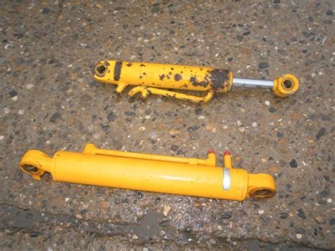 Image result for How to Remove Boom RAM From JCB Telehandler